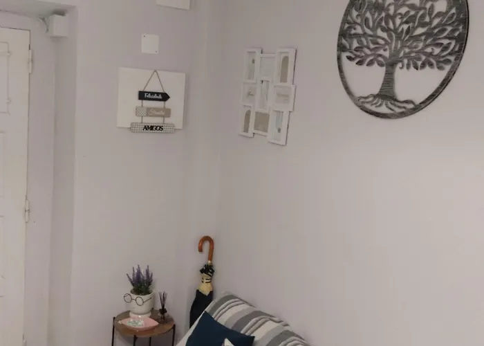 Pb *
